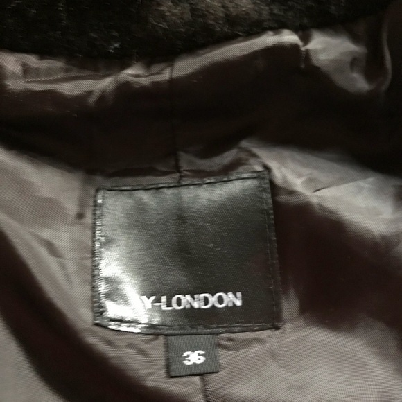 Beautiful winter coat - Picture 6 of 6